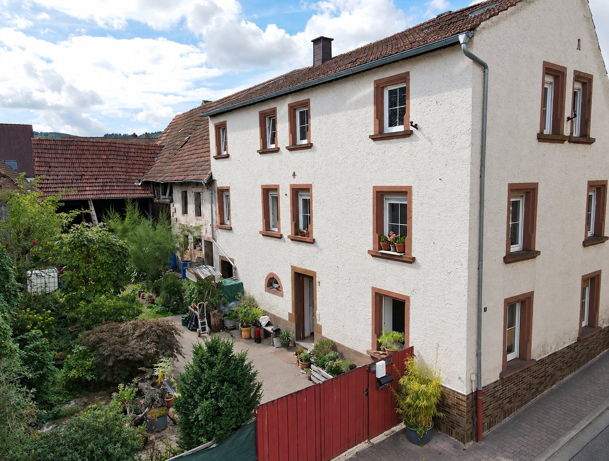 Historisches Wohnhaus mit großem Garten im Herzen von Hauenstein