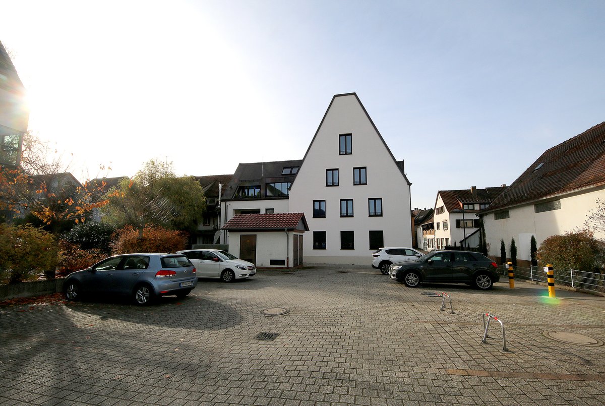 Erstbezug: Galeriewohnung mit Trifelsblick - offen, modern, außergewöhnlich!